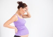 Trápí vás bolest hlavy v těhotenství? Důležitý je odpočinek, spánek i dostatek tekutin