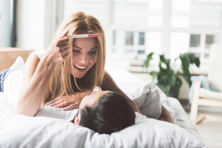 První příznaky těhotenství. Jak poznat, že jste v tom už před vynecháním menstruace? První příznaky těhotenství. Jak poznat, že jste v tom už před vynecháním menstruace?