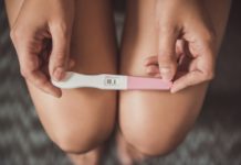 Krvácení a špinění mimo menstruaci. Na vině může být antikoncepce, pohlavní styk, nebo i nádor špinění mimo menstruaci