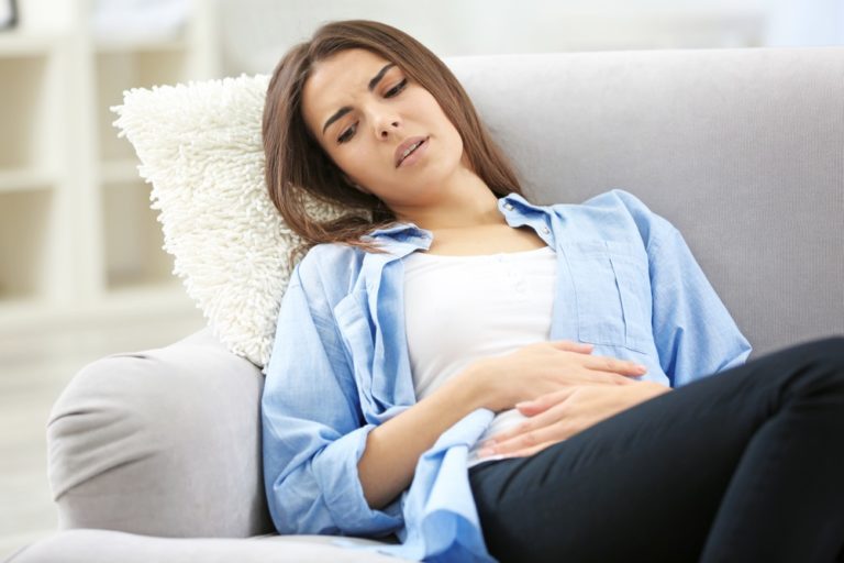Za zácpou v těhotenství zpravidla stojí těhotenské hormony. Jak si s ní poradit?