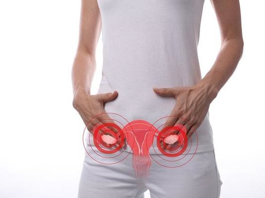 Cysta na vaječníku často vymizí sama od sebe. Kdy je nutná operace? cysta_na_vajecniku